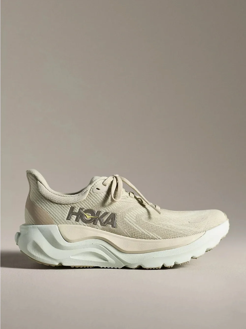 NIB HOKA Arahi 8 Sneakers in Color Oyster Mushroom/Truffle Salt Size Women’s 9.5 - Picture 2 of 4